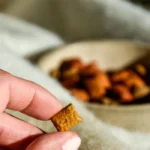 تشویقی گربه حاوی مولتی ویتامین و گیاه کت نیپ جیم کت (GimCat) وزن 60 گرم - Image 2